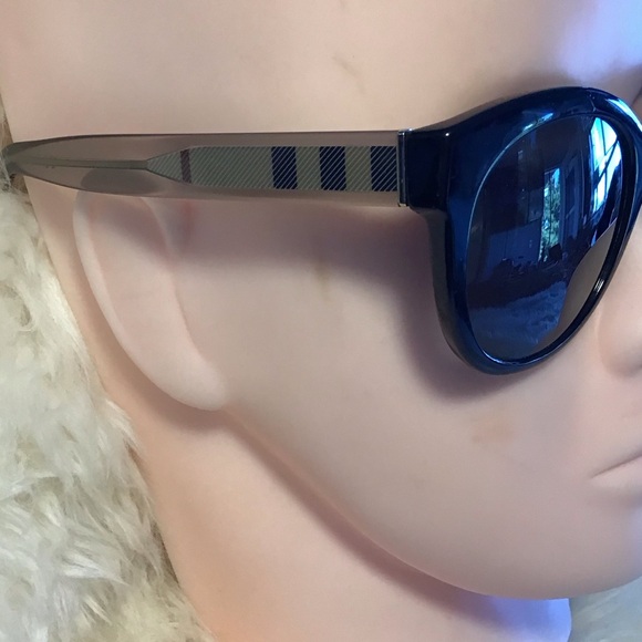 Burberry Accessories - Burberry black round cat eye sunglasses RX lens and hard case